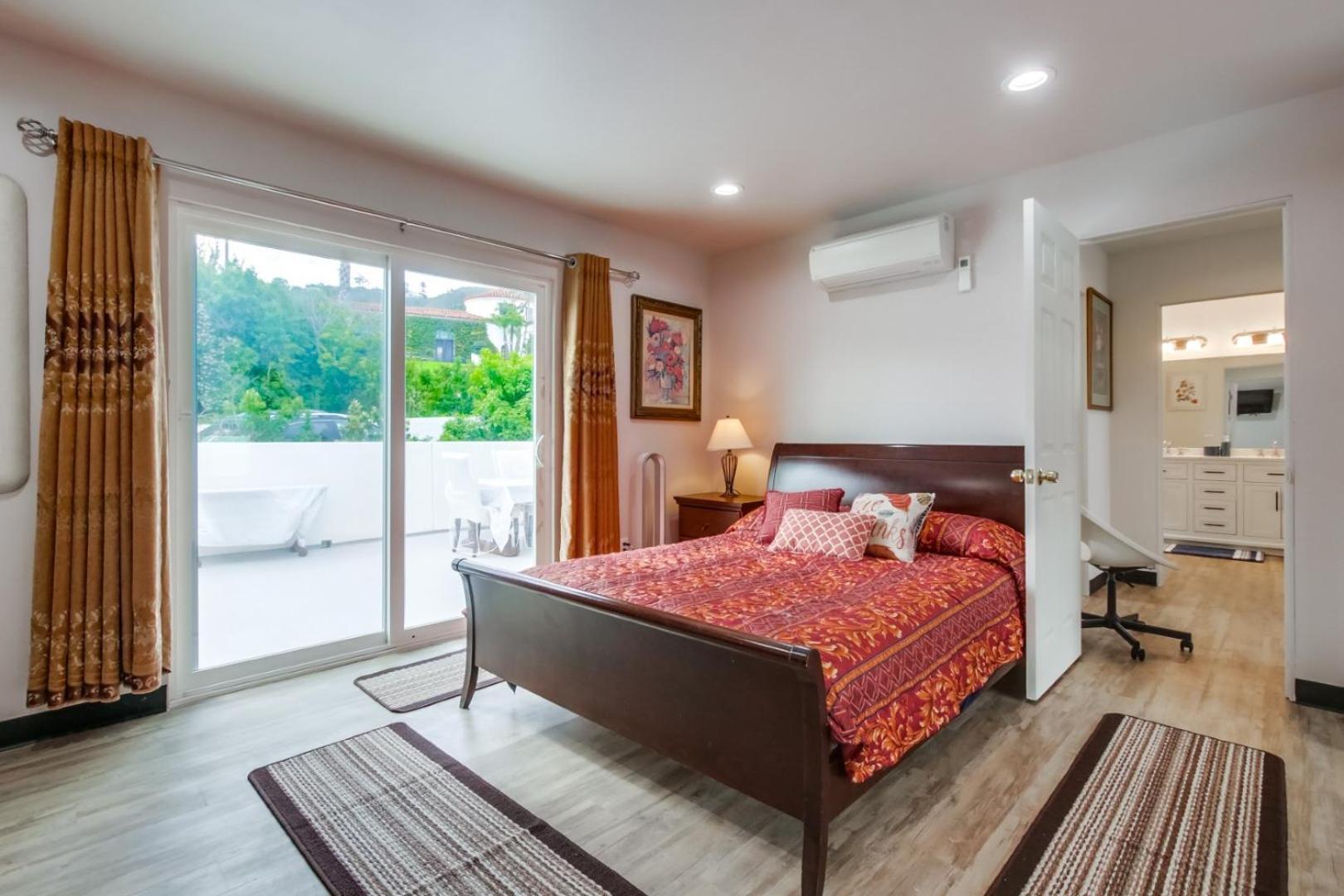 360 Rooftop View Ocean Breeze 6 Min To Beach *
