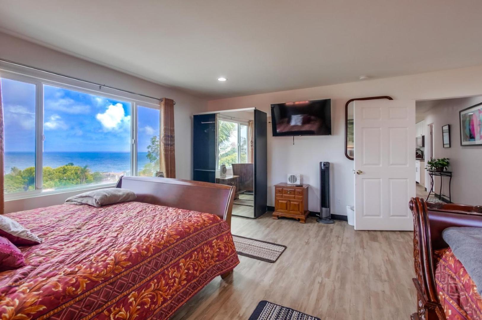 360 Rooftop View Ocean Breeze 6 Min To Beach Holiday home San Diego