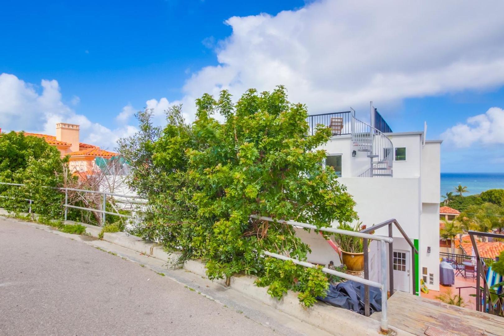 360 Rooftop View Ocean Breeze 6 Min To Beach Holiday home San Diego